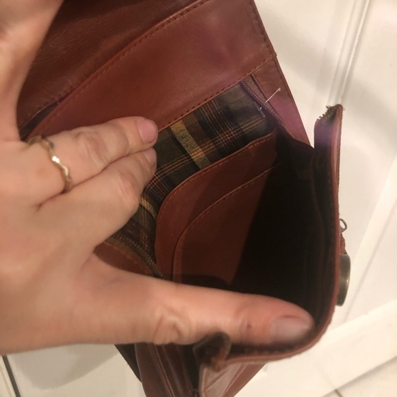 Derek Alexander supple leather crossbody and organizer in Brandy - Picture 4 of 8